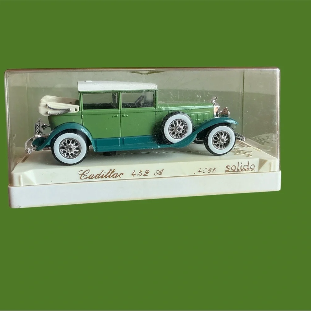 Vintage Model Car Solido Cadillac 1931 Age D'or Collectible Toy
